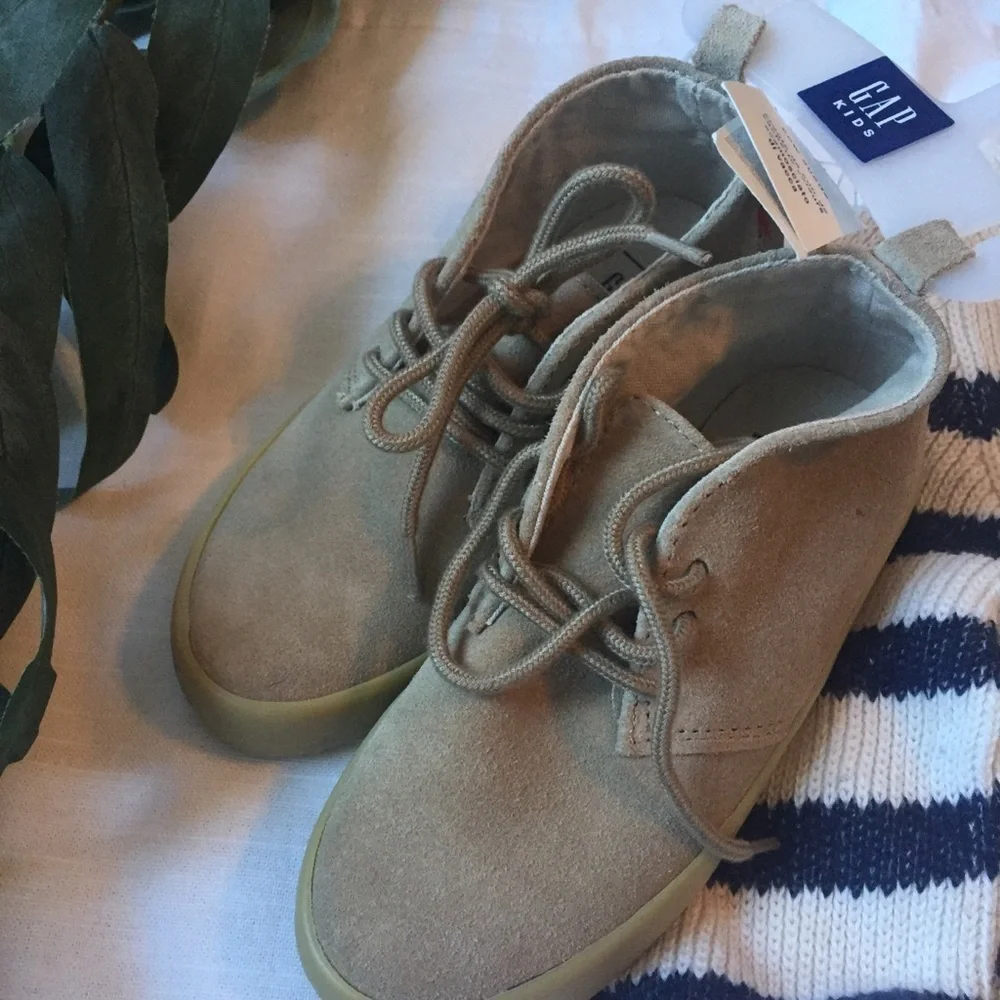 Gap kids shoes
